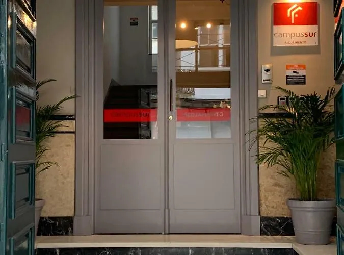 Campussur Πανσιόν *